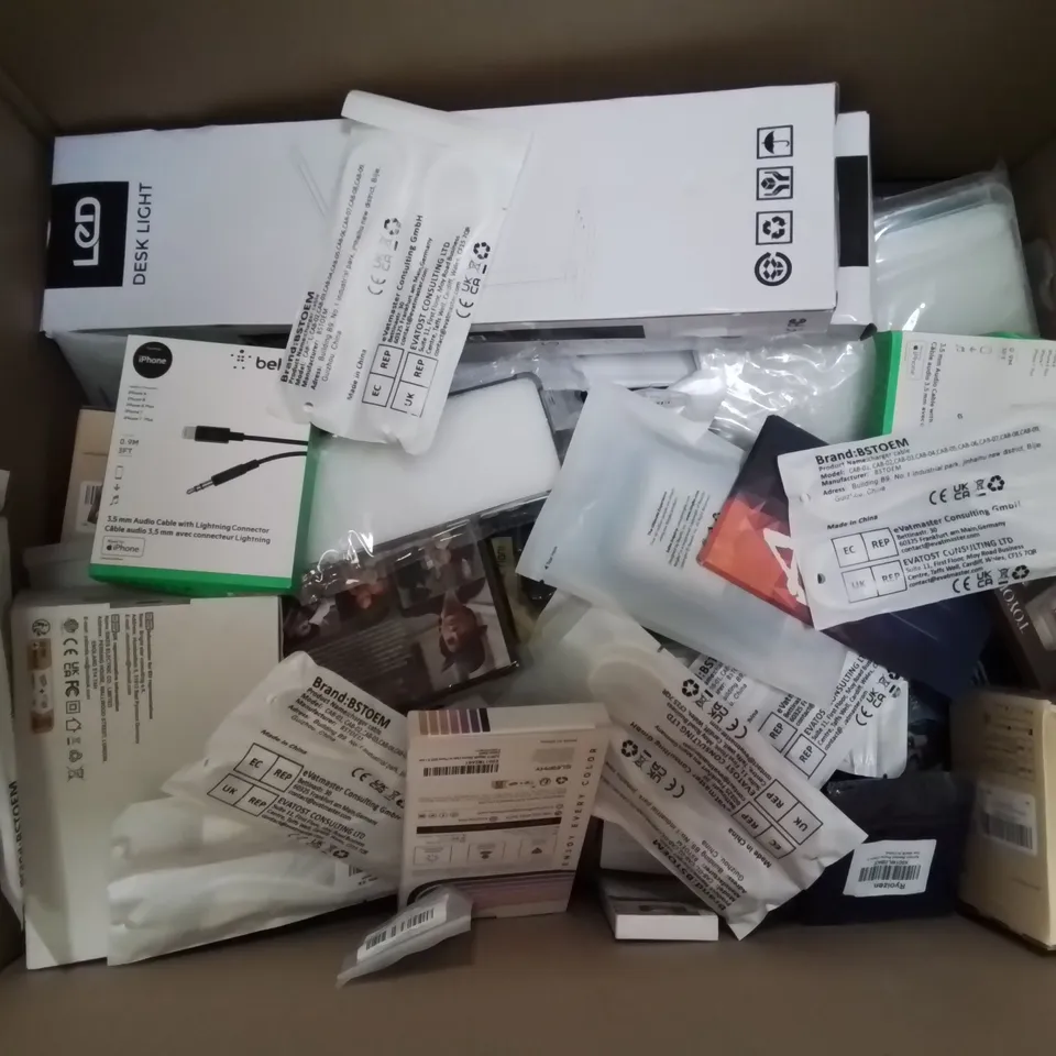 BOX CONTAINING LARGE AMOUNT OF MIXED BOXED ELECTRICAL ITEMS PHONE ACCESSORIES LIGHTING ETC.	