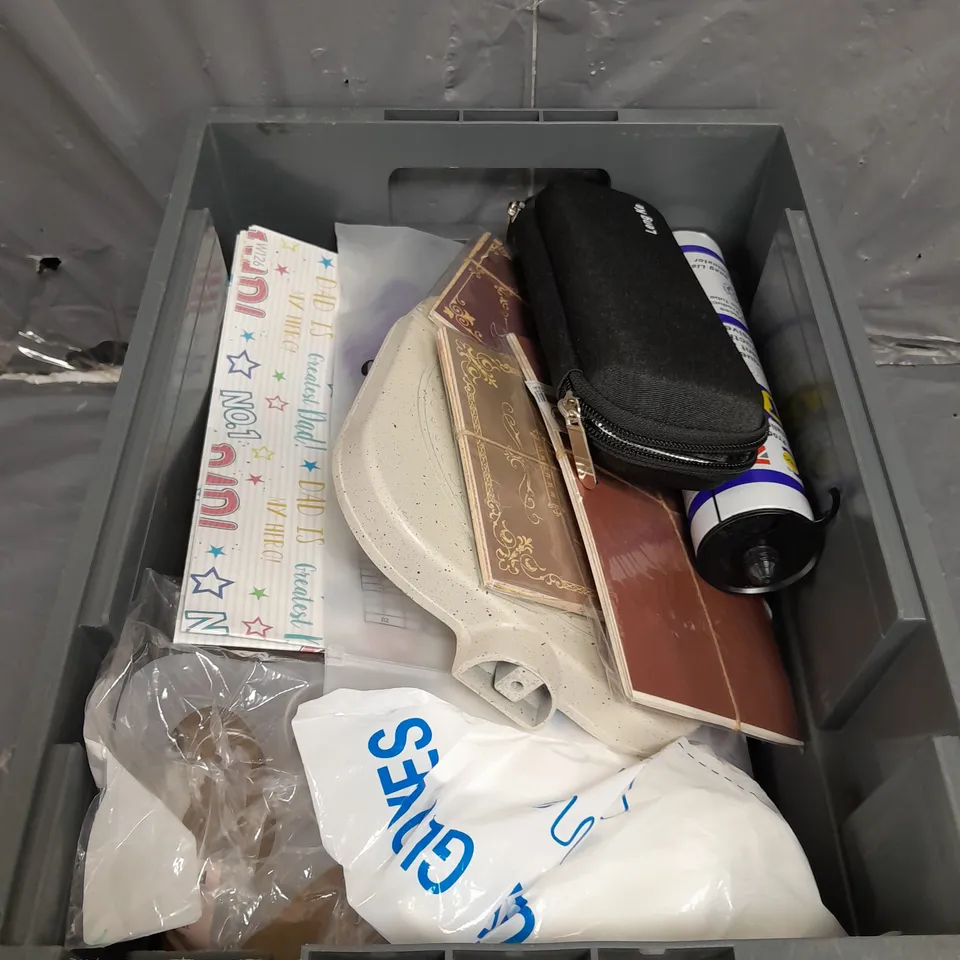 APPROXIMATELY 10 ASSORTED HOUSEHOLD ITEMS TOO INCLUDE , BIN BAGS , SEALANT , ETC  