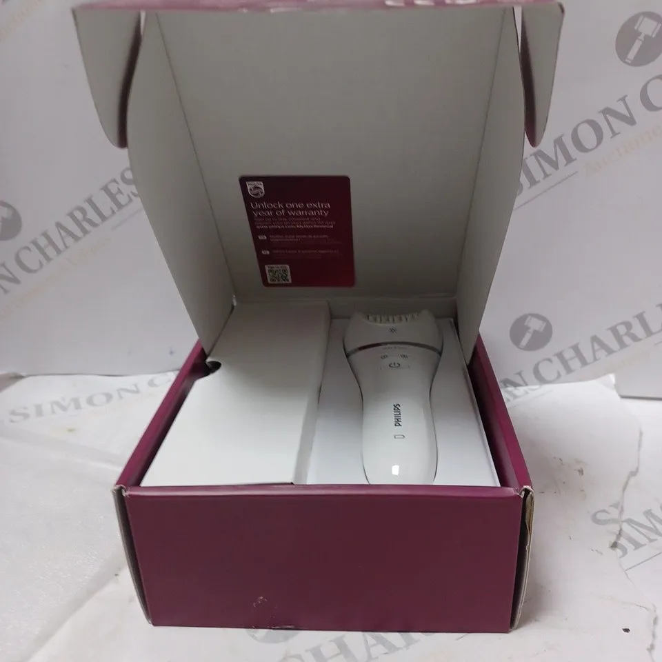 PHILIPS EPILATOR 8000 SHAVER