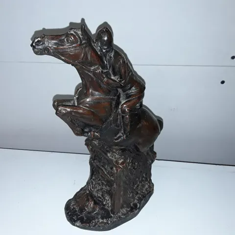 EQUESTRIAN THEMED 30CM ORNAMENT
