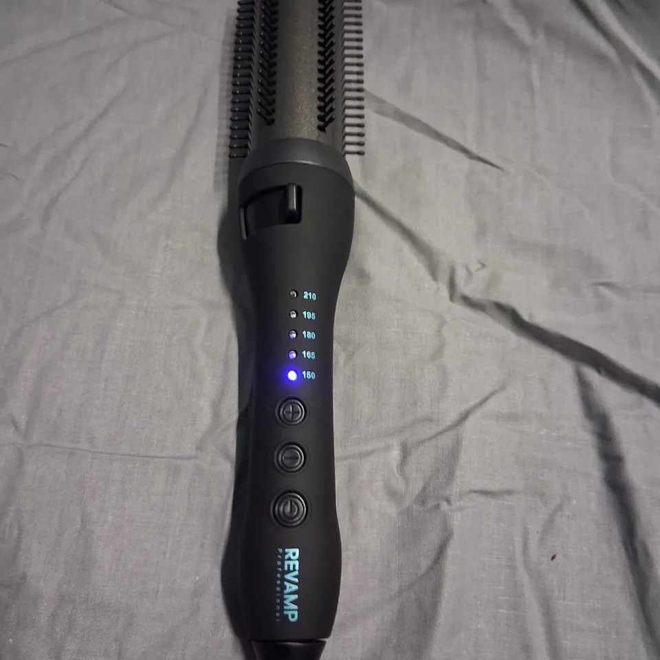 BOXED REVAMP PROFESSIONAL PROGLOSS BIG VOLUME AND WAVE HOT CERAMIC BRUSH BR-1500-GB