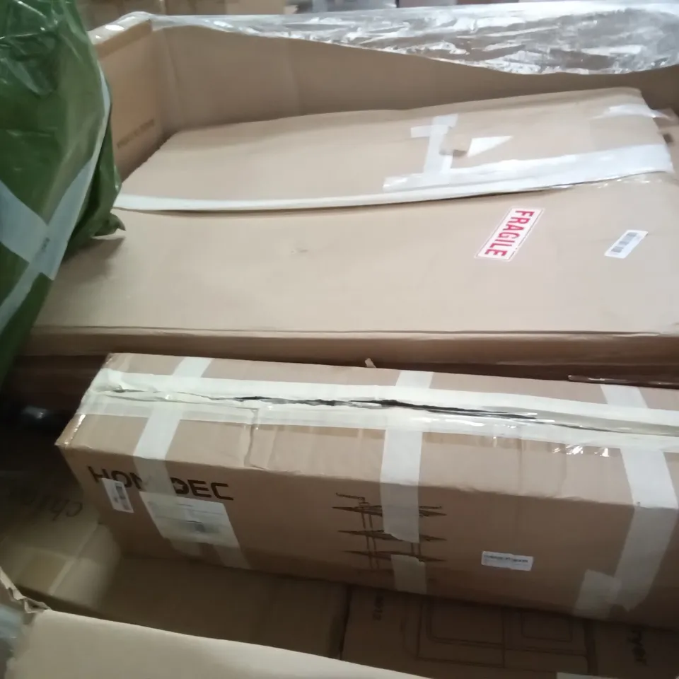 PALLET OF ASSORTED ITEMS INCLUDING 3FT FOLDING TABLE, BONSAII MICRO-CUT SHREDDER, GARDEN RAKE, KING RACK, HOMIDEC DRYING RACK, DIDO AIR FRYER