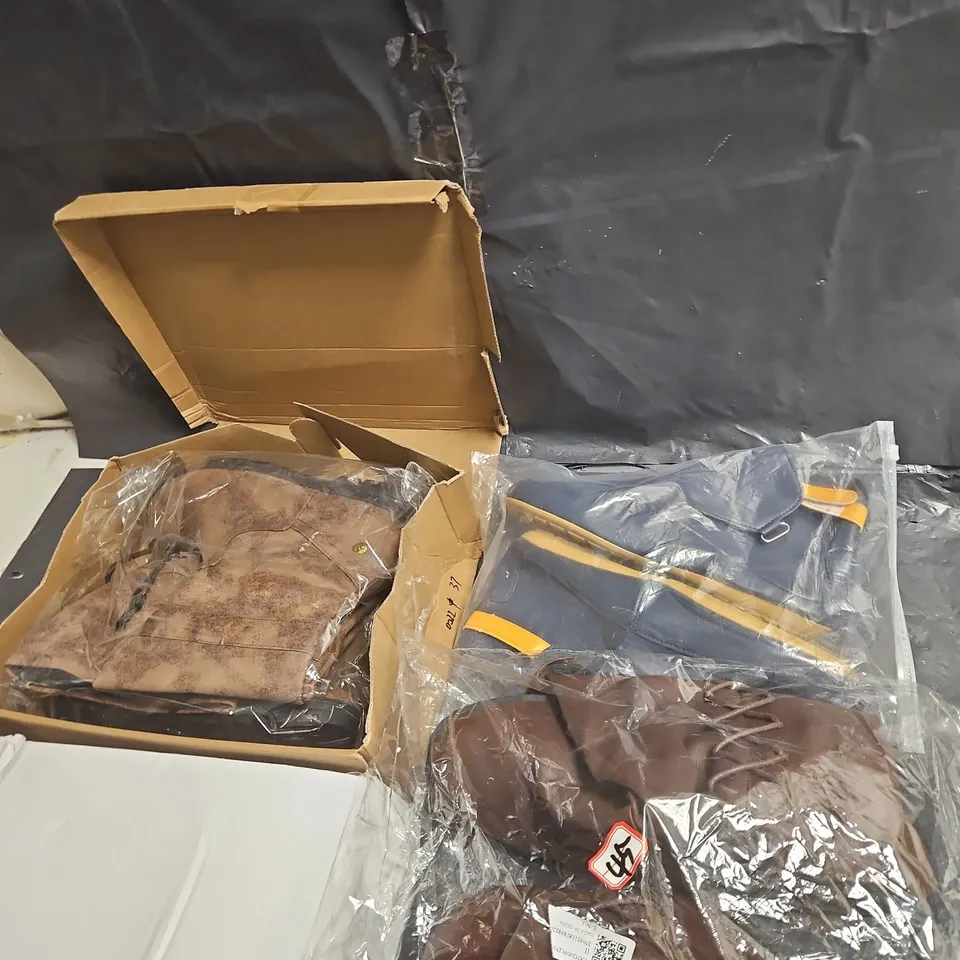 APPROXIMATELY 25 ITEMS OF BROWN LEATHER FOOTWEAR PACK (BOXED) – SIZE UNSPECIFIED (VERIFY SIZE) AND VARIOUS SIZES .