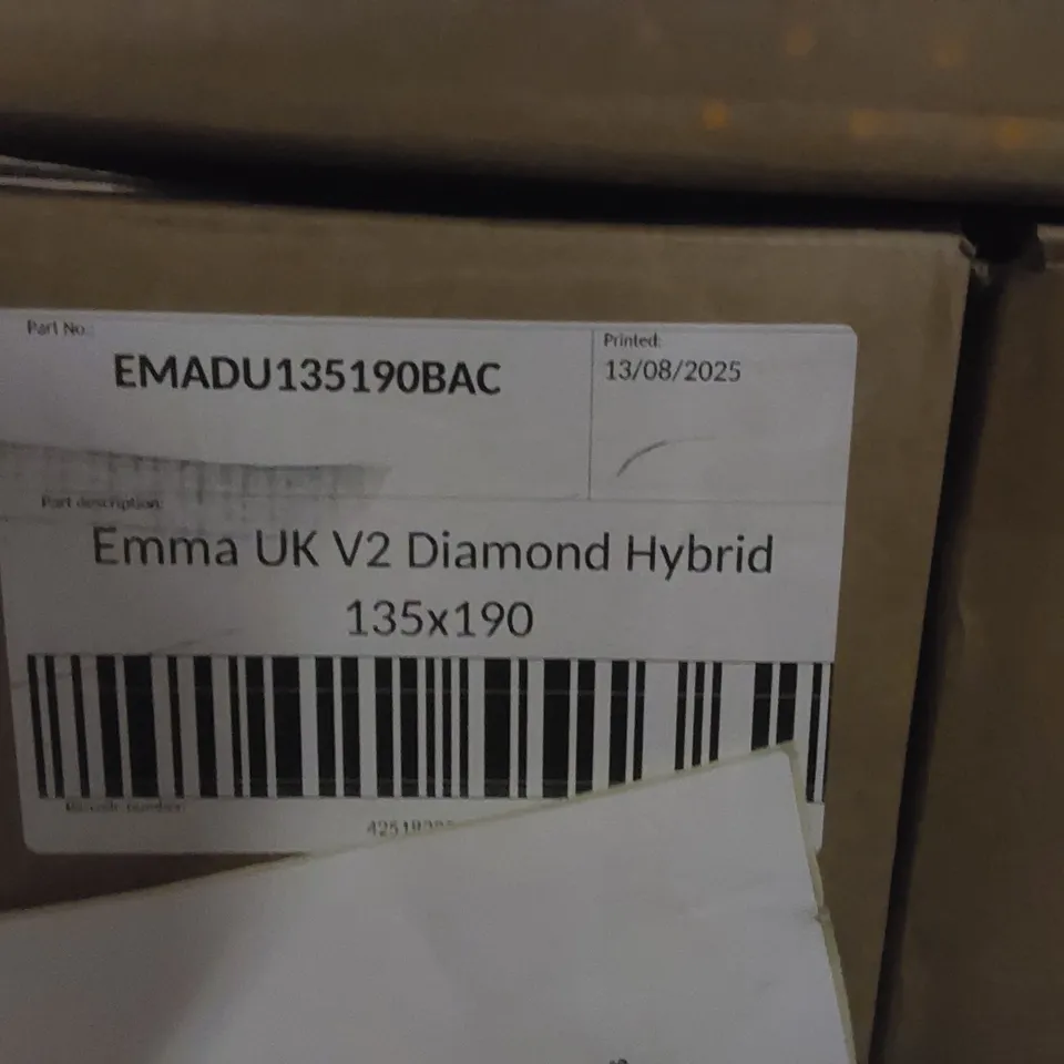 BRAND NEW BOXED EMMA UK V2 DIAMOND HYBRID 135 x 190 DOUBLE MATTRESS