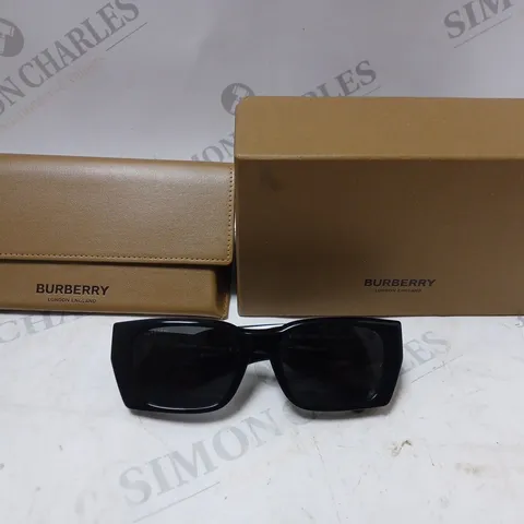 BOXED BURBERRY SUNGLASSES