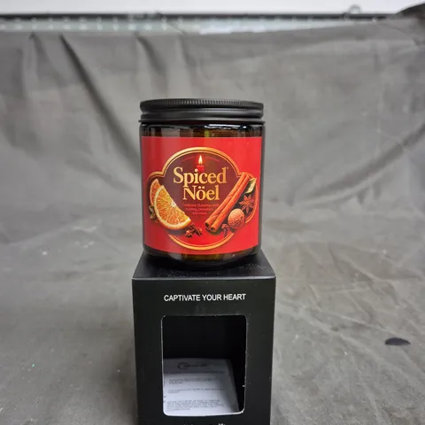 SPICED NOEL SCENTED CANDLE IN AMBER GLASS JAR