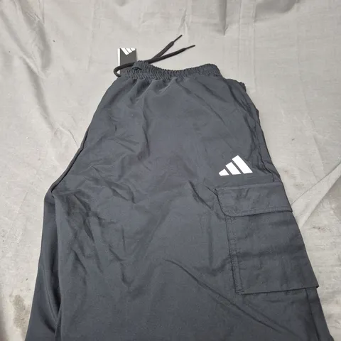 ADIDAS LOGO CARGO TROUSERS SIZE XXL