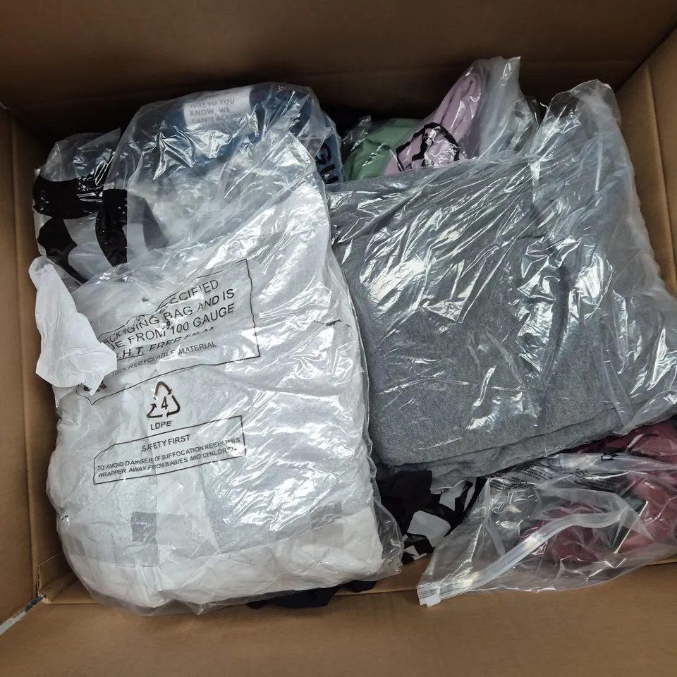 LARGE BOX OF ASSORTED CLOTHING ITEMS IN VARIOUS SIZES, STYLES AND COLOUR  TO INCLUDE PANTS, HOODIE, TOPS, ETC