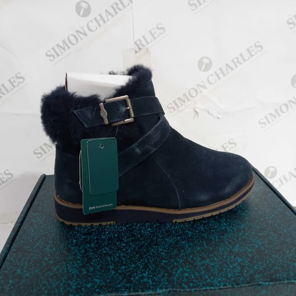 EMU AUSTRALIA FAUX SUEDE BOOTS - MIDNIGHT - UK 3