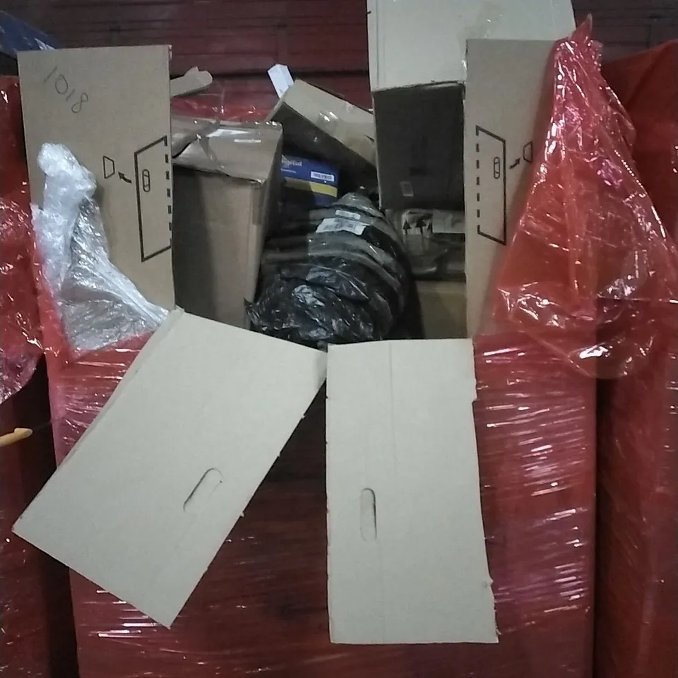 PALLET OF HOUSEHOLD ITEMS TO INCLUDE STEAM CLEANER, JAZZ DRUMS, BLUEY PLAYSET, LED 6W BULBS AND OTHER ASSORTED ITEMS...