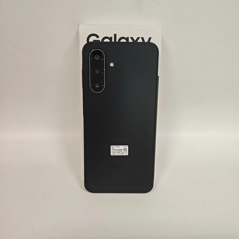 BOXED SAMSUNG GALAXY A17 5G 4/128GB IN BLACK - SM-A176B