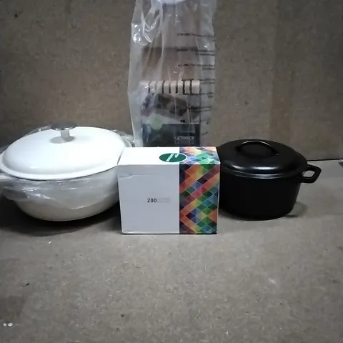 BOX TO CONTAIN ASSORTED HOUSEHOLD GOODS AND PRODUCTS TO INCLUDE; CASSEROLE POTS, KNIFE HOLDER, LED MUSIC LIGHTS ETC 