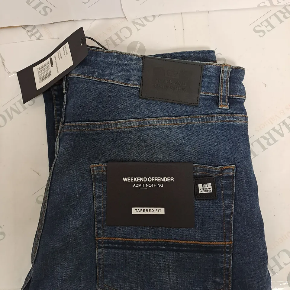 WEEKEND OFFENDER TAPERED FIT DENIM JEANS SIZE 34