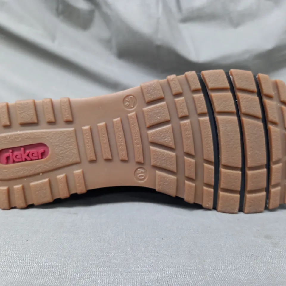 BOXED PAIR OF RIEKER TRAINERS IN BLACK SIZE 6.5