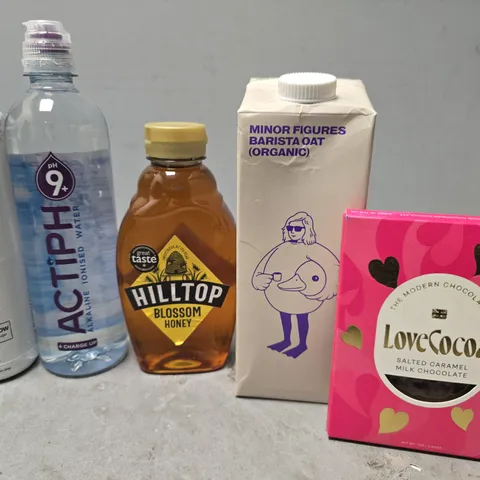 APPROXIMATELY 9 ASSORTED FOOD & DRINK ITEMS TO INCLUDE - HUEL VANILLA , LOVE COCOA MILK CHOCOLATE , BARISTA OAT ETC