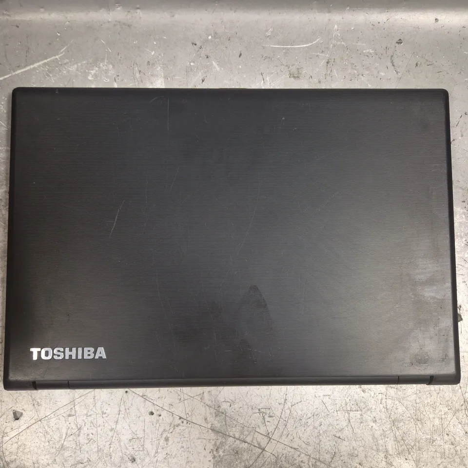 TOSHIBA SATELLITE PRO R50-B LAPTOP
