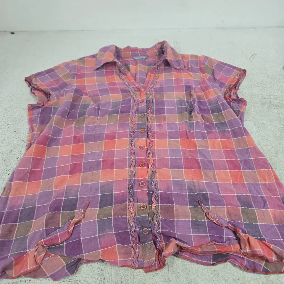 PER UNA WOMEN'S SHIRT – PINK/PURPLE PLAID, UK SIZE 18