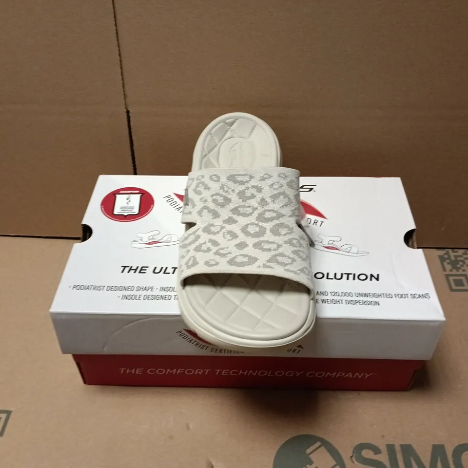 BOXED PAIR OF SKECHERS GO WALK ARCH FIT 2.0 SANDALS IN WHITE/LEOPARD - UK 5