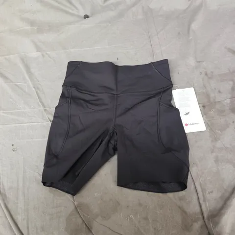 LULULEMON - FAST AND FREE HR SHORT 6\" POCKETS – BLACK, WOMEN'S SIZE 6