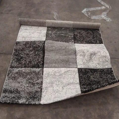 BRAND NEW BAGGED PACO HOME INFERNO RUG - 120 x 170cm