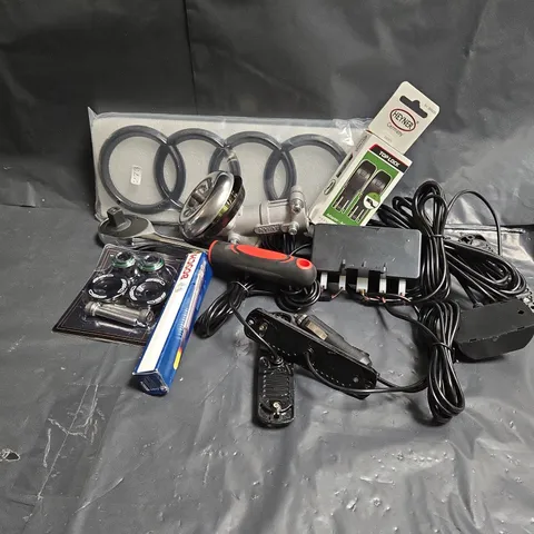APPROXIMATELY 12 ASSORTED VEHICLE PARTS & ACCESSORIES TO INCLUDE GLOW PLUG, TOP LOCK ADAPTOR, SOCKET WRENCH, ETC