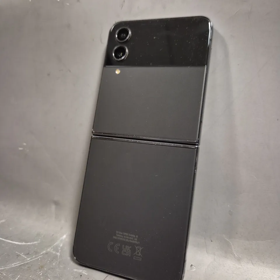 SAMSUNG GALAXY Z FLIP 