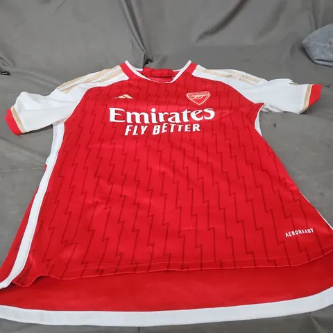 ADIDAS ARSENAL SHIRT SIZE 13/14 YEARS. WILLIAMSON 6 ON BACK