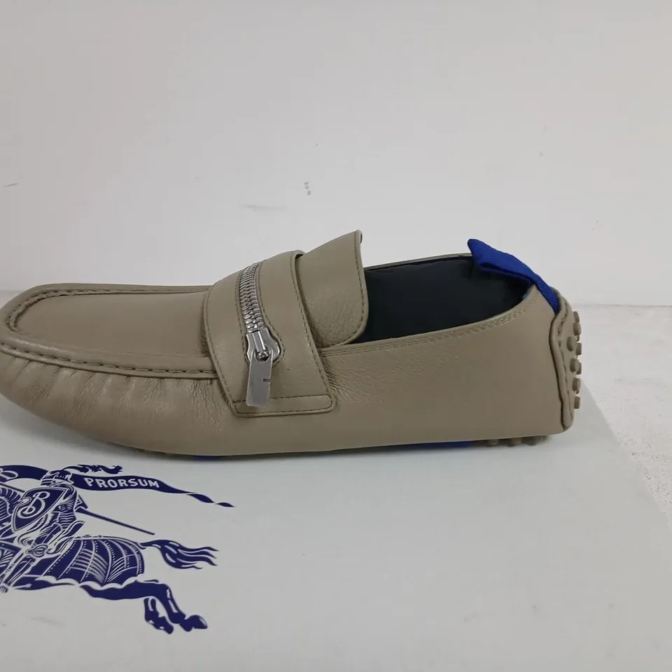 BURBERRY LEATHER SLIP-ON LOAFERS – BEIGE, UK 10 (EU 44)