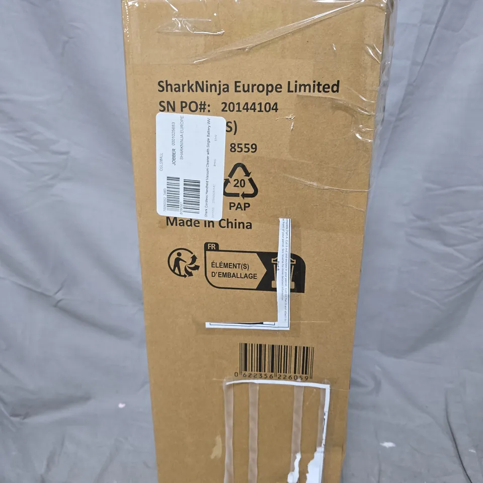 SHARK CORDLESS HANDHELD VACUUM CLEANER