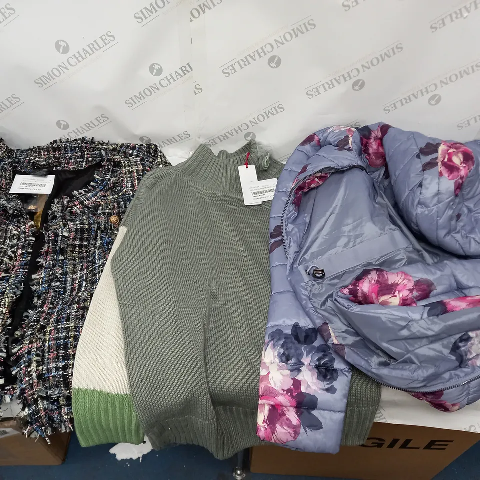 APPROXIMATELY 12 ASSORTED PIECES OF CLOTHINGS OF VARIOUS SIZES,STYLES, AND COLOURS TO INCLUDE CRYSTAL KOBE XL JACKET, BDL M FLEECE, AND JOULES UK 8 COAT ETC. 