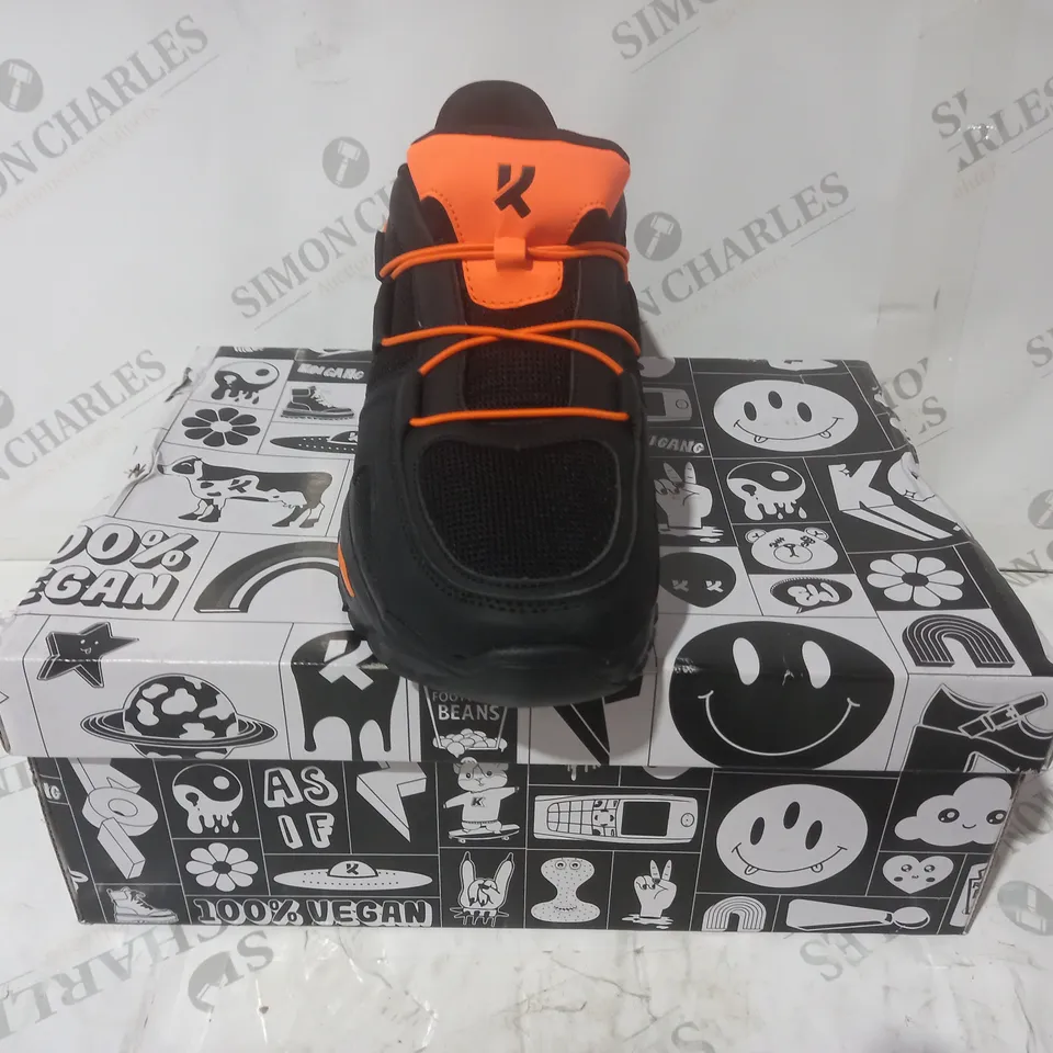 BRAND NEW BOXED PAIR OF KOI VEGAN LEATHER UNION ORANGE MEN'S VECTOR TRAINERS IN BLACK/ORANGE UK SIZE 9