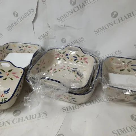 BOXED SET OF 5 BAKEWEAR TUBS