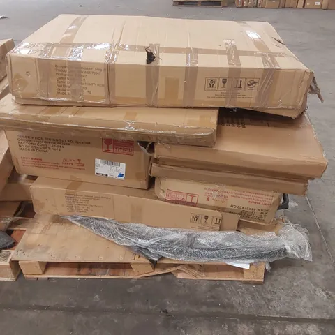PALLET CONTAINING A LARGE ASSORTMENT OF GARDEN FURNITURE PARTS