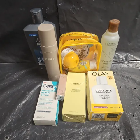 APPROXIMATEY 20 ASSORTED HEALTH AND BEAUTY PRODUCTS TO INCLUDE - SOL DE JANEIRO BRAZILLIAN BUM BUM CREAM - CERA VE RESURFACING RETINOL SERUM - KIKO LIP BALM - ETC
