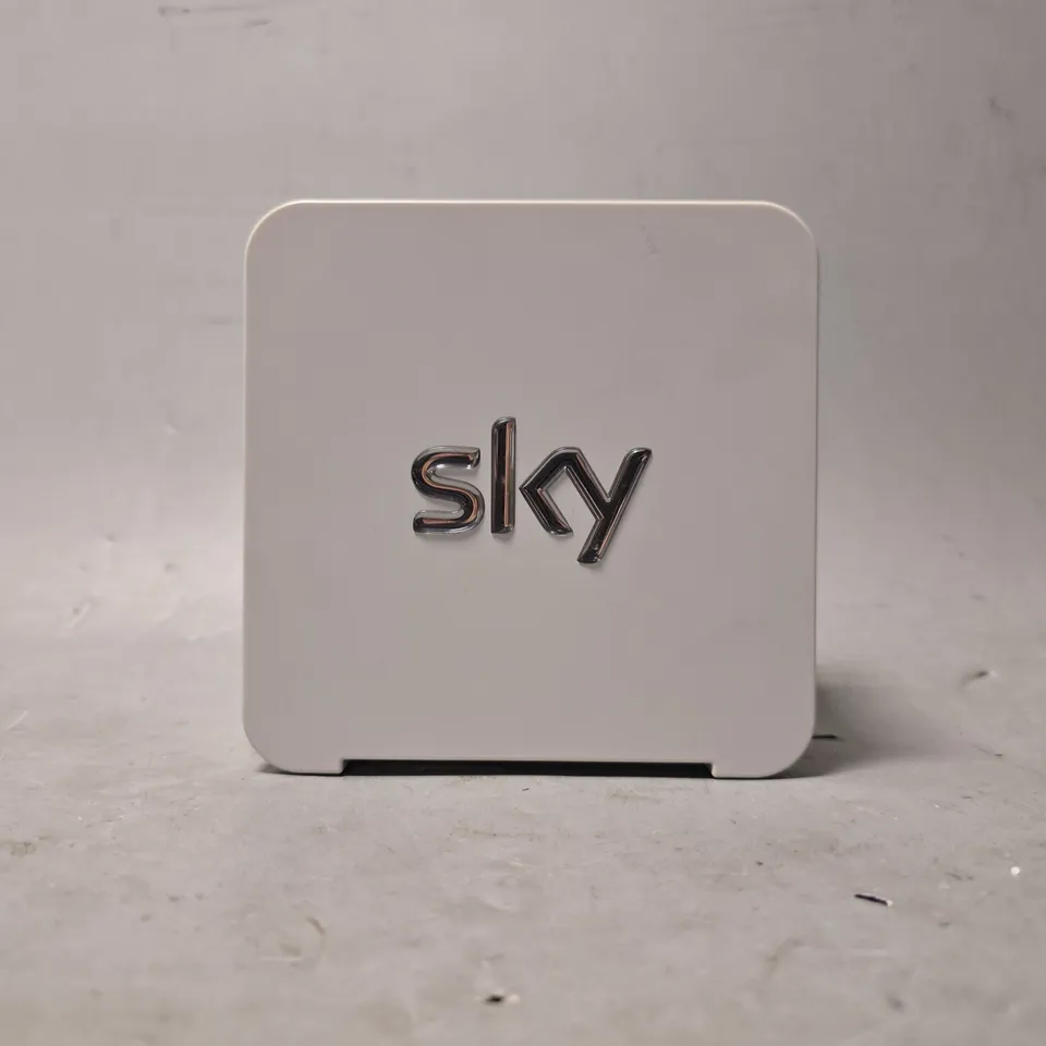 BOXED SKY SR101 AC ROUTER