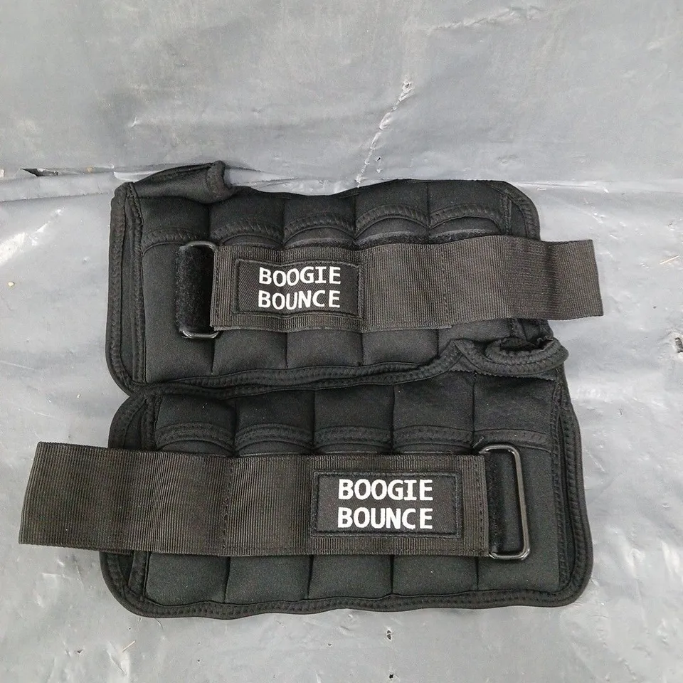 BOOGIE BOUNCE WRIST WEIGHTS WITH THUMB LOOPS