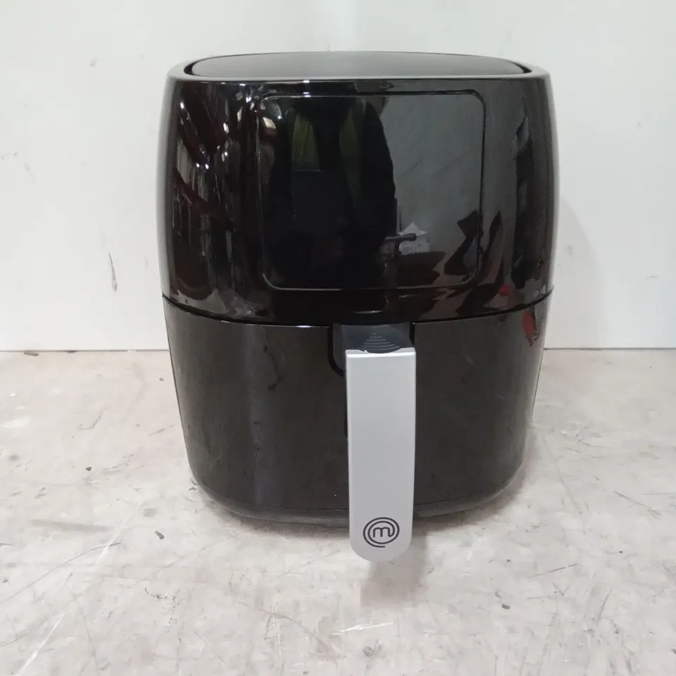 BOXED MASTERCHEF 4.5L DIGITAL AIR FRYER 