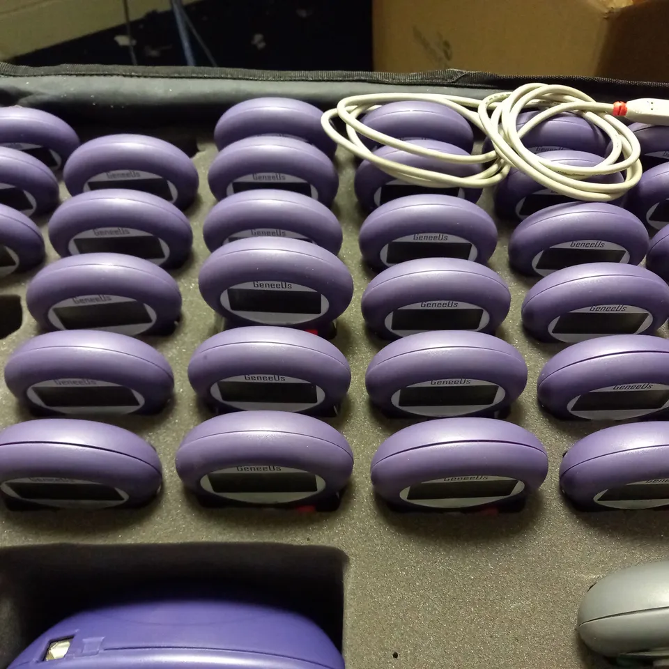 SET OF 32 GENEEUS STUDENT REMOTE GU1 RF 