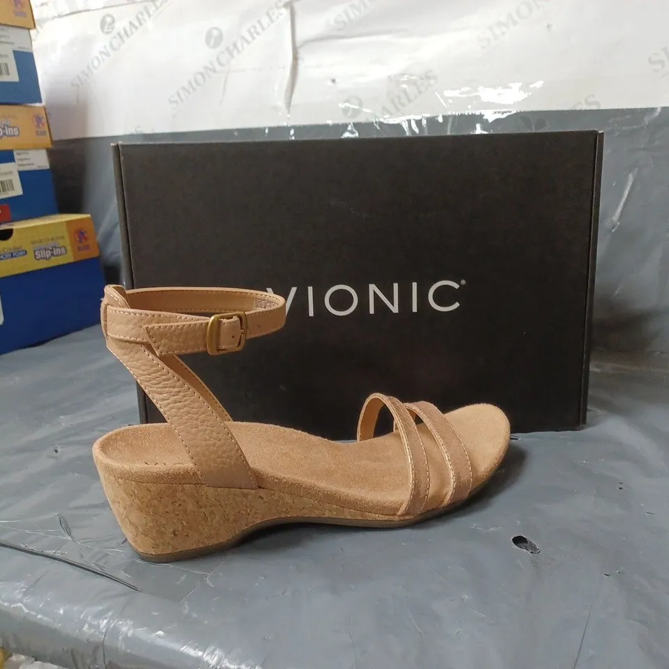 BOXED PAIR OF PINK LADIES WEDGE HEEL SANDALS