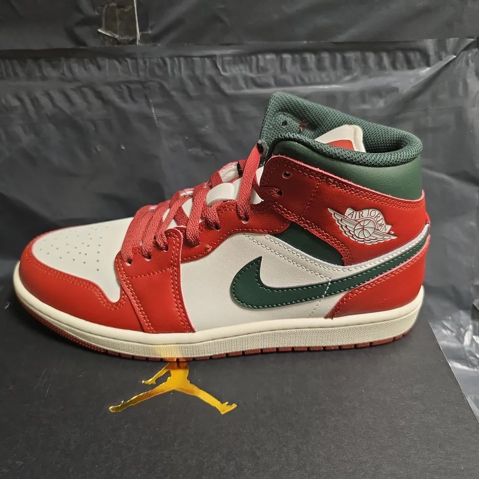 AIR JORDAN 1 MID SNEAKERS – RED/WHITE/GREEN, UK 7.5 (US 8.5)
