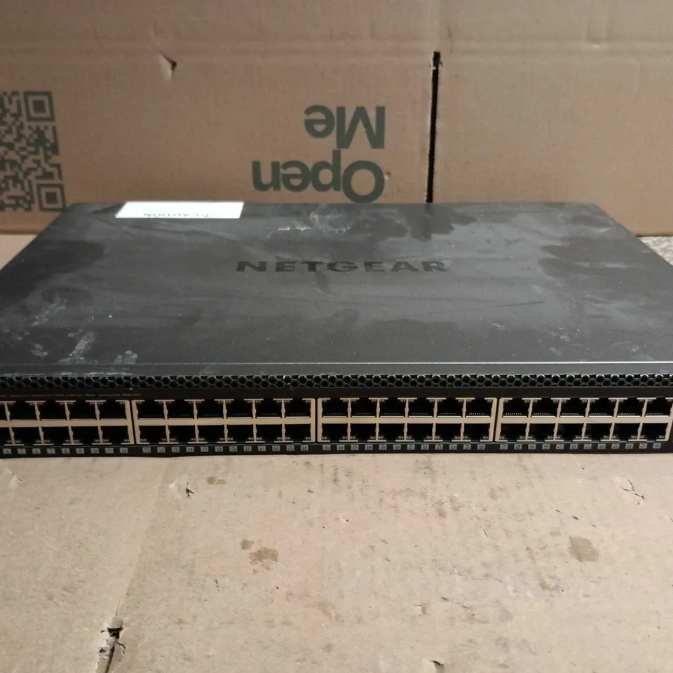 NETGEAR M4300-52G 52-PORT ENTERPRISE NETWORK SWITCH