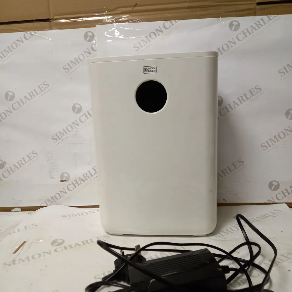 BLACK AND DECKER 2-LITRE DEHUMIDIFIER WITH AIR PURIFIER