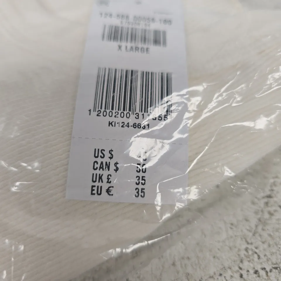 ABERCROMBIE & FITCH ESSENTIAL SLIM RIBBED HENLEY – WHITE, XL