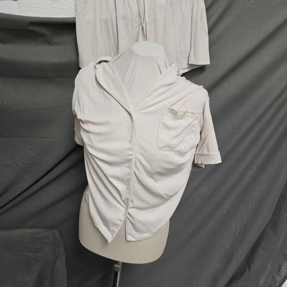CMFRT SHORT SLEEVE LOUNGE SET SIZE XL 