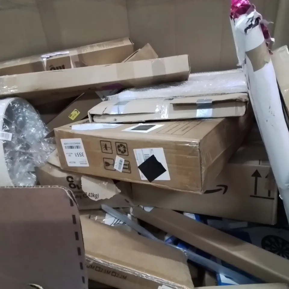 PALLET OF ASSORTED HOUSEHOLD GOODS AND PRODUCTS TO INCLUDE;UNDERSINK WATER FILTRATION,DOGS PLAYPEN,KIDS SCOOTER