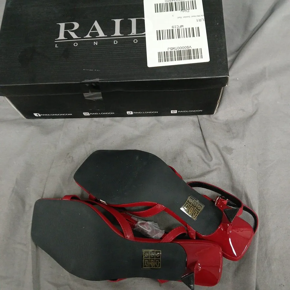 RAID LONDON RED SANDALS – WOMEN'S STRAPPY SQUARE-TOE SANDALS SIZE 5