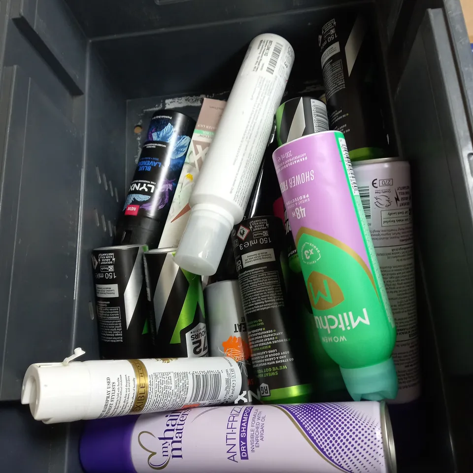 APPROXIMATELY 15 HEALTH AND BEAUTY AEROSOLS GARNIER, SURE AND RIGHT GUARD