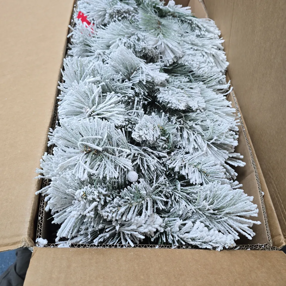 PRELIT FLOCKED PENCIL TREE WITH DUA ONE SIZE