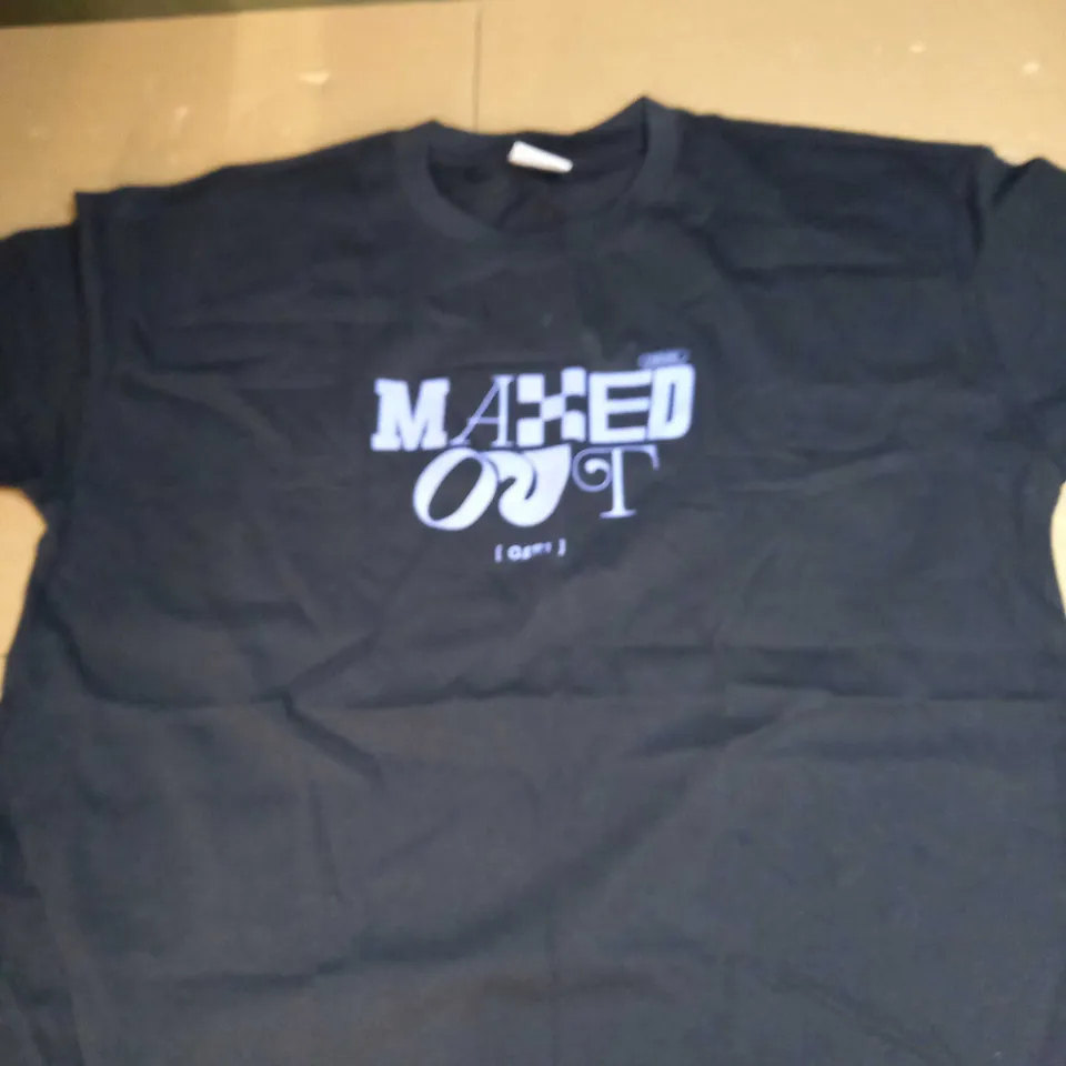 GYMSHARK MAXED OUT T-SHIRT SIZE L