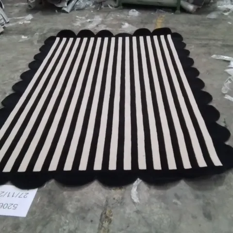 QUALITY DESIGNER AREA RUG - APPROXIMATELY 284X196